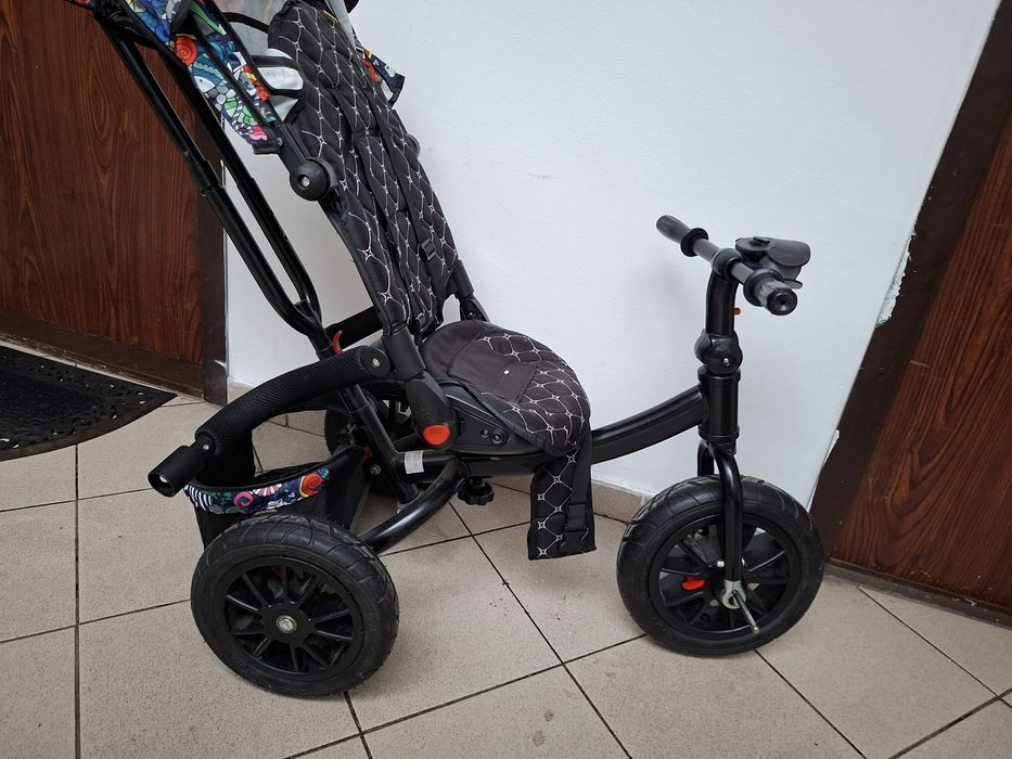 Tricicleta pentru copii