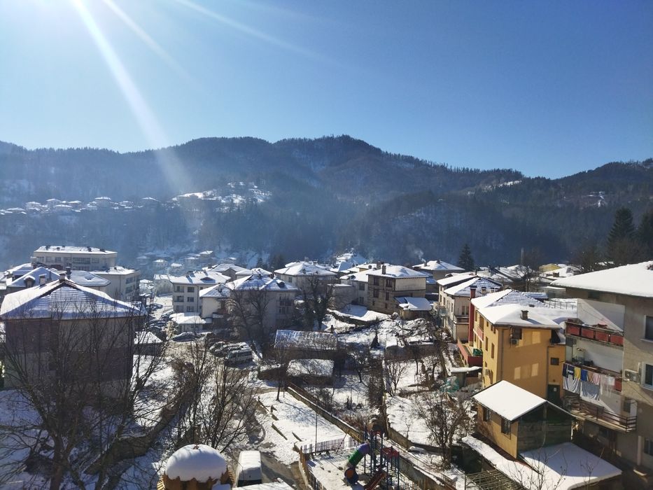 Продава се Четиристаен апартамент в Смолян, Горно Райково - 135 кв.м за 889 €/кв.м - Снимка #3