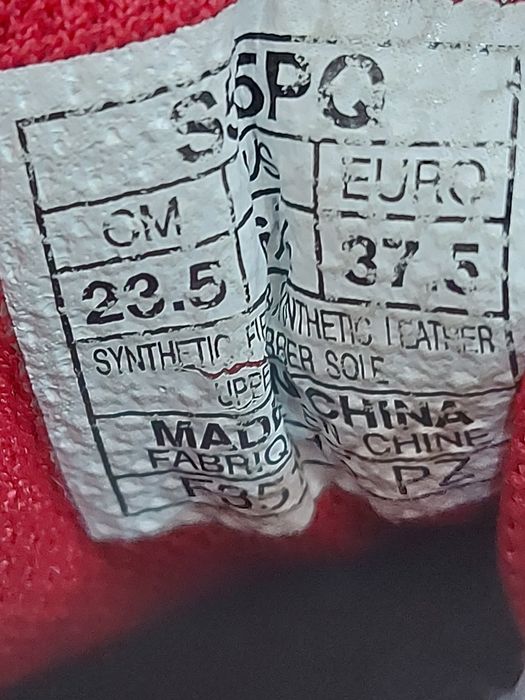 Маратонки ASICS. Номер 37.5