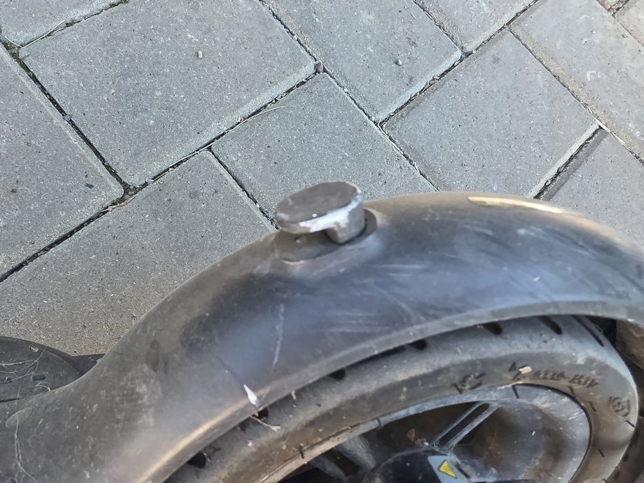 Vând trotineta electrica Xiaomi