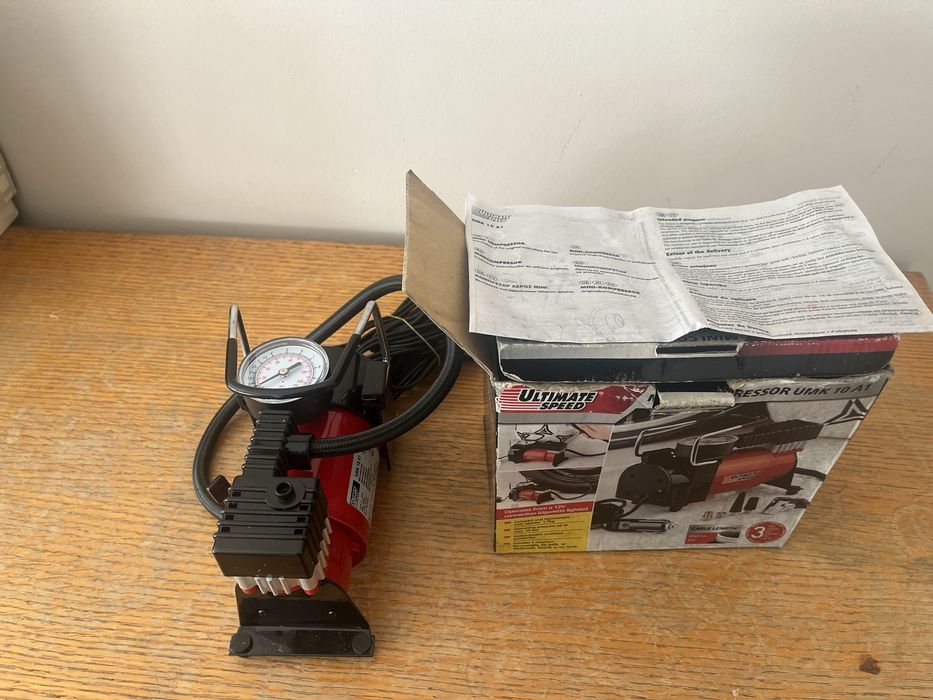 Нов компресор за гуми 12 волта