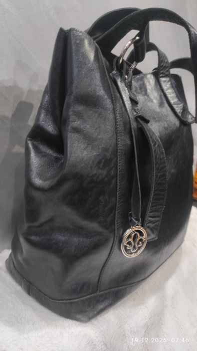 Дамска кожена чанта