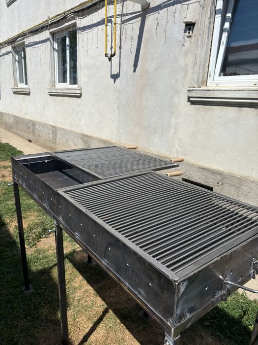 Gratar profesional cu grilaj inox alimentar