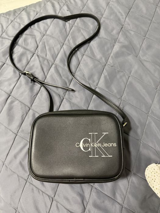 Дамска чанта Calvin Klein