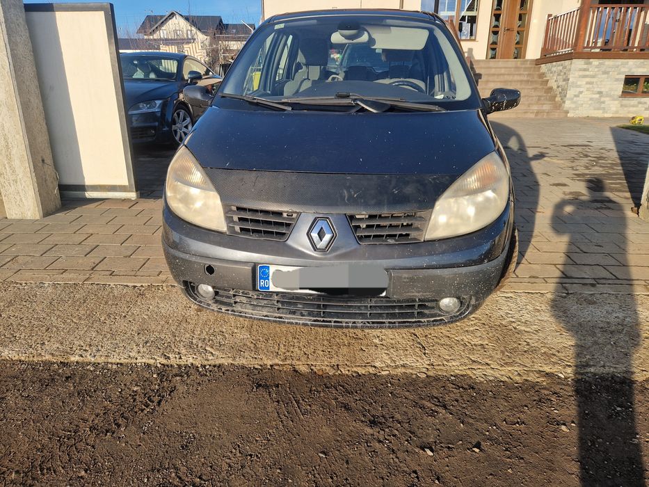 Dezmembrez renault scenic 5 si 7 locuri