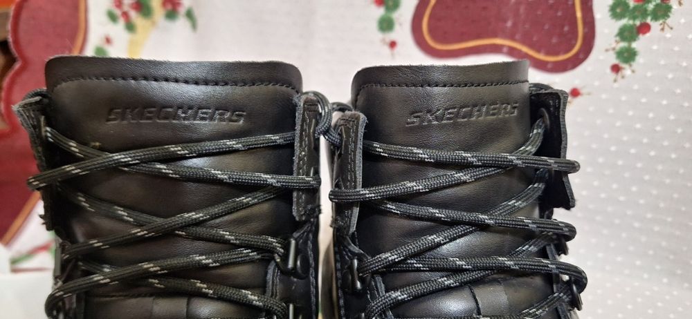 Skechers Classic Fit Air Cooled Memory Foam pt barbati , nr 45