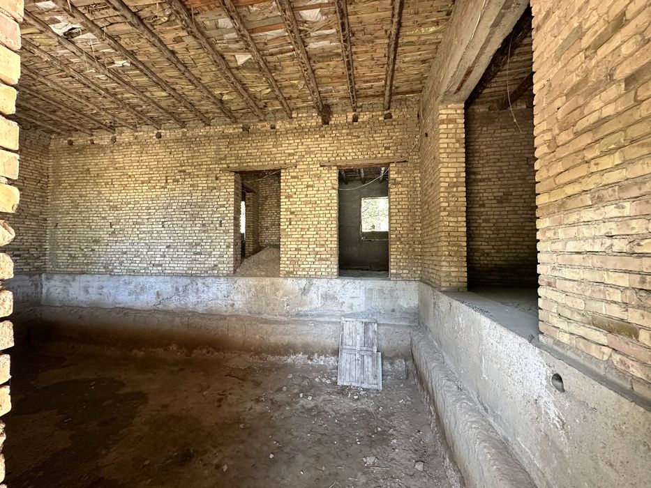 Hovli SOTILADI. Navoiy shahar