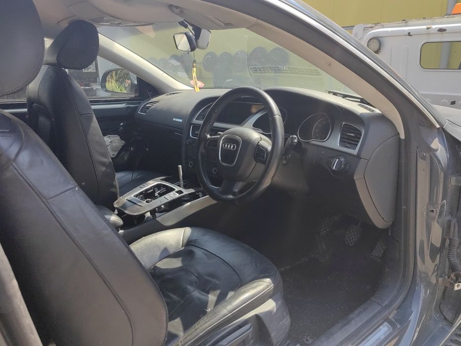 Audi A5 2.0TFSI на части