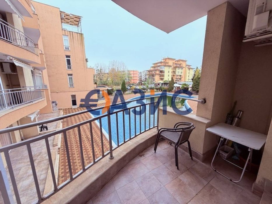 Продава се Двустаен апартамент в к.к. Слънчев бряг - 63 кв.м за 1207 €/кв.м - Снимка #12