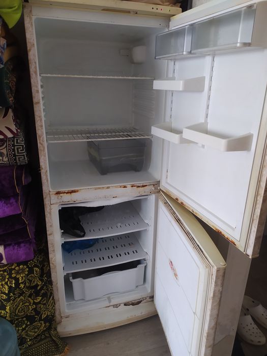 Продам холодильник