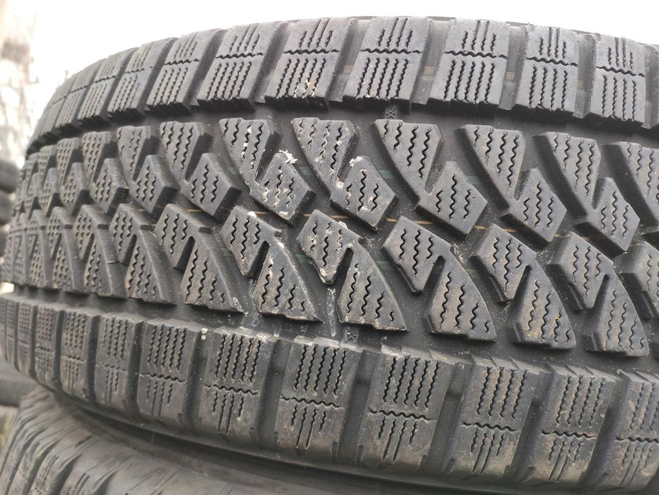 4бр Зимни гуми за бус 215 65 16 С - Bridgestone