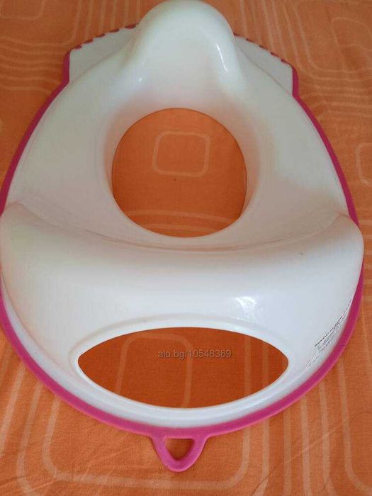 За бебешки седалка за тоалетна чиния