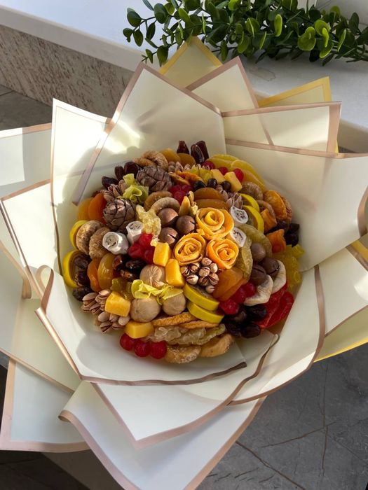 Подарки на 8 марта. Букет из сухофруктов.