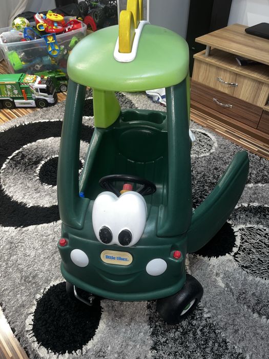 Văniță și suport, Masină Tikes Cozy Coupe, varianta Dinozaur verde, scoică și multe animale de pluș