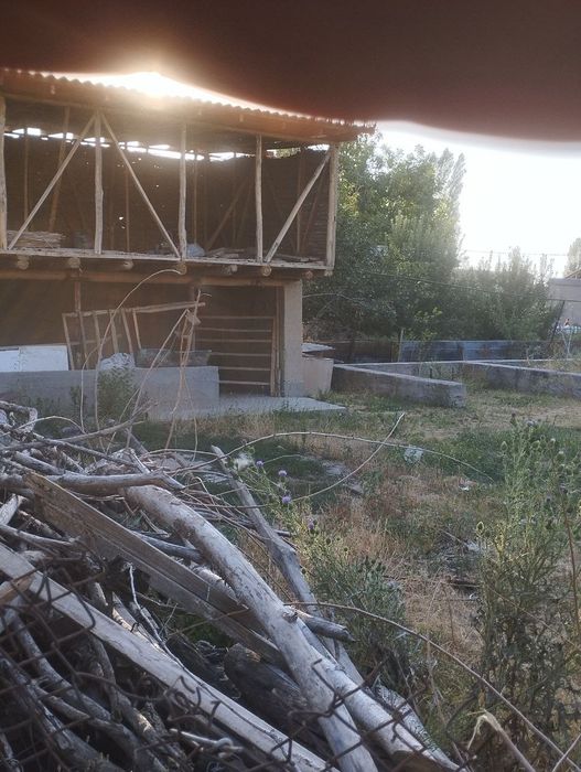 Uchastka YER Sotiladi  5sotix