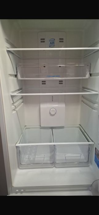 Холодильник Индезит 180 см