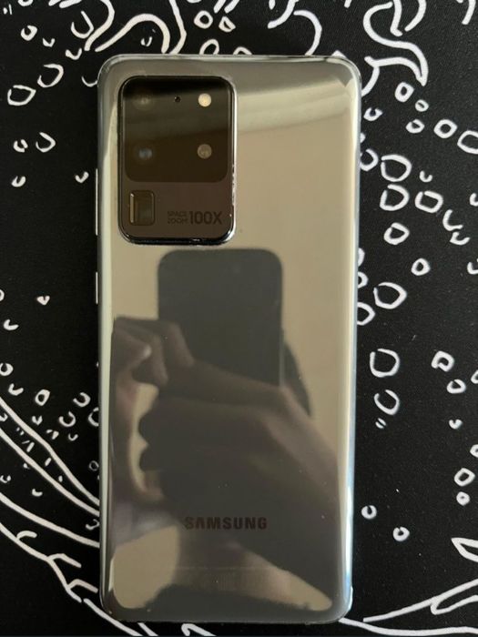 Samsung S20 Ultra 5G (Идеал) / Обмен