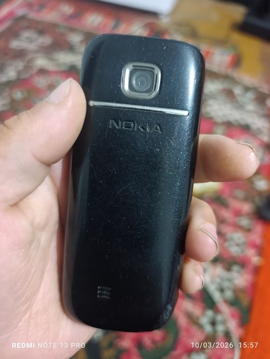 Nokia telefonlari sotiladi