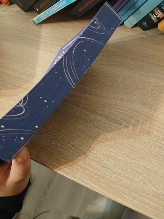 Vand aceste carti noi toate set sunt noi nouțe