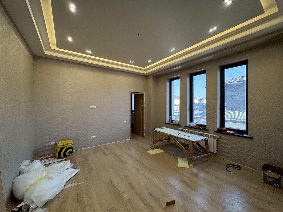 Ор-р: Hi-Town Moll Продается Новый Евро Hi-Thech. 5,5.соток 600м2