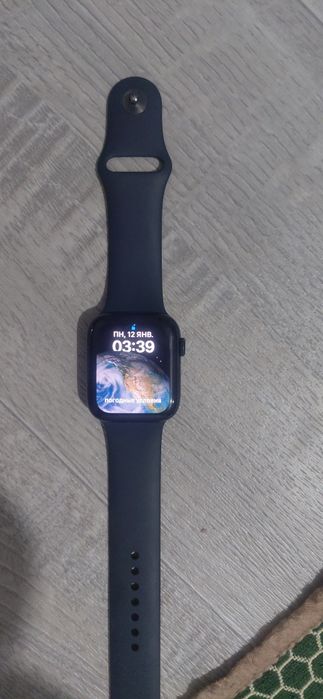 Apple watch SE (GPS, 2 го поколение)