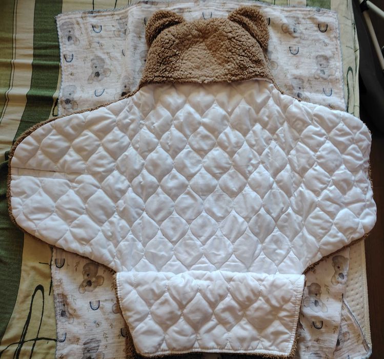 Бебешко одеало мече, мека подложка за количка или столче