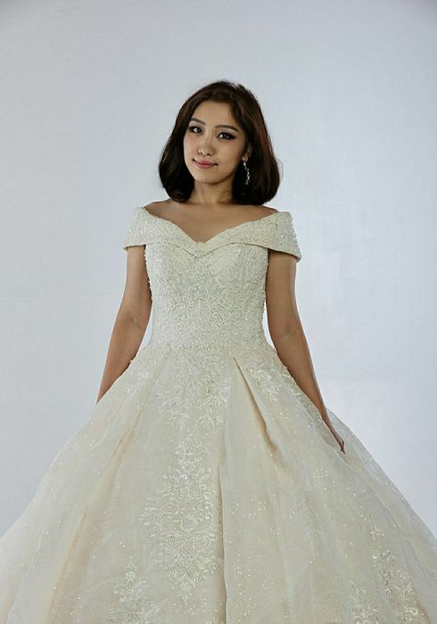 СРОЧНО ПРОДАМ свадебное платье