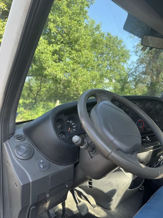 Възможност за шофиьор Самосвал С кран Под наем Транспорт с шофьор