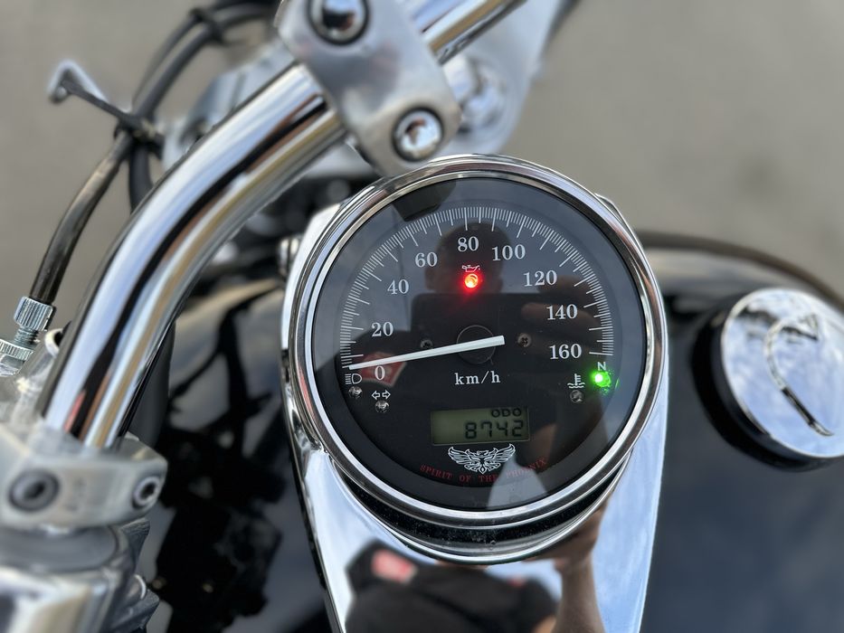 Honda shadow black widow 8700km