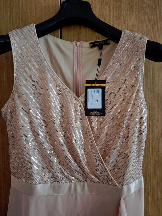 Vand rochie de ocazie marime M