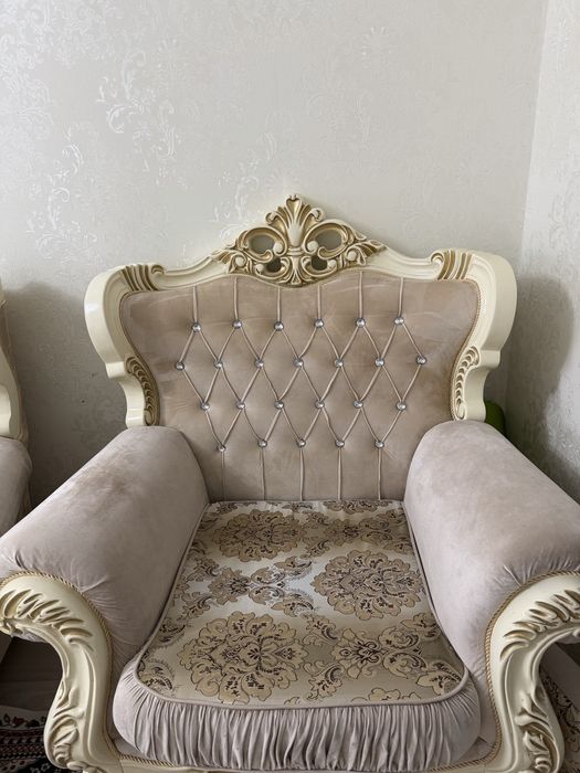 Продам диван и 2 кресла