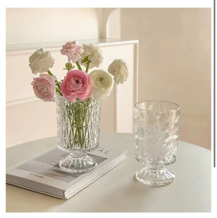 Продам вазу стеклянную