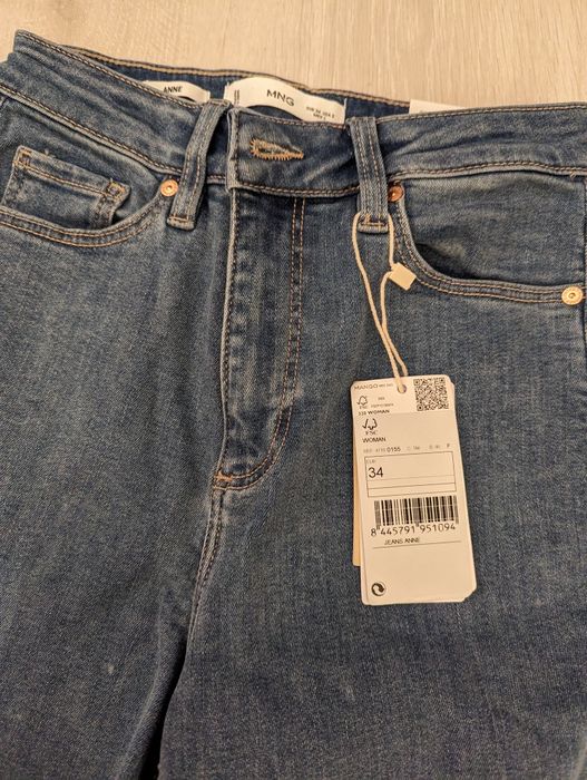 Blugi noi cu eticheta Mango 34