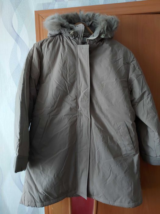 Продам куртки жен 52-58 разм. 6000 тг.