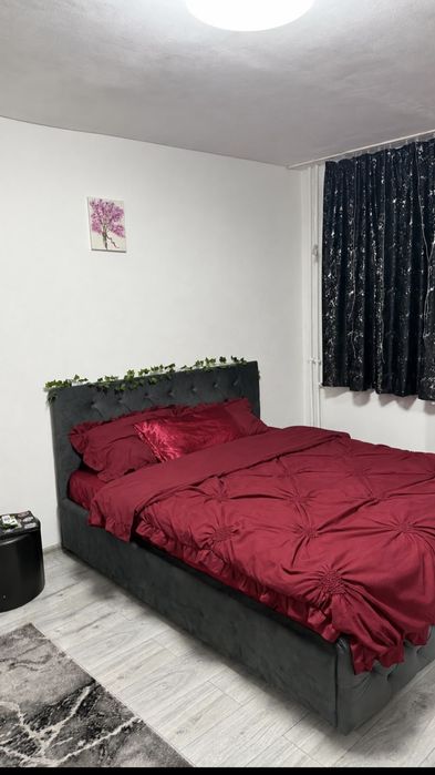 Închiriez apartament zona Complex