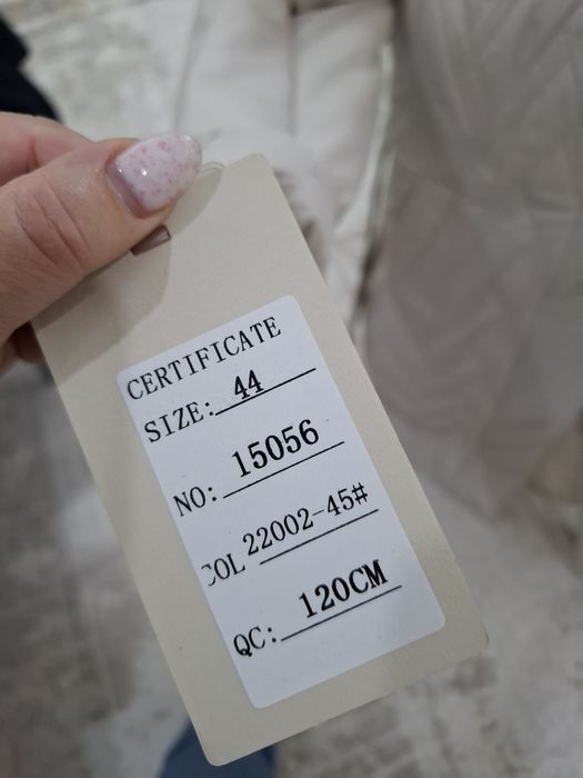 Продам женскую куртку