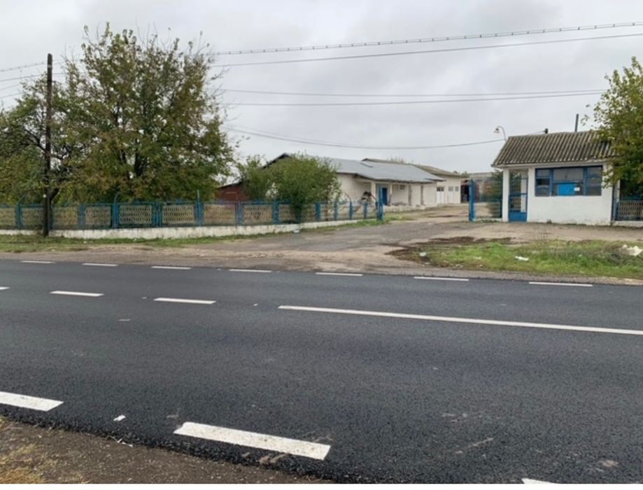 Hale de Inchiriat  5000 m+ teren in Fetesti Gara Str Depoului Nr 57 !!