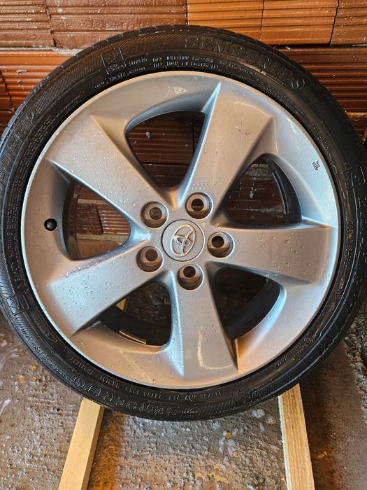 Оригинални лети джанти 17" Toyota