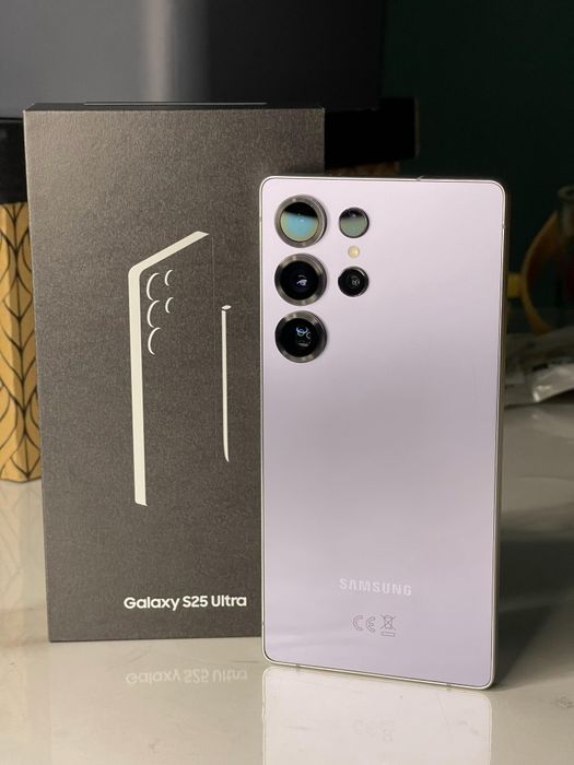 Vând Samsung Galaxy S25 Ultra 512Gb