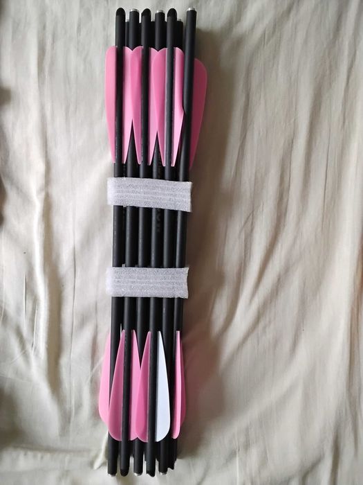 Sageti pentru arbaleta 43cm si 46cm,cu varf din 3 lame sau fara,noi