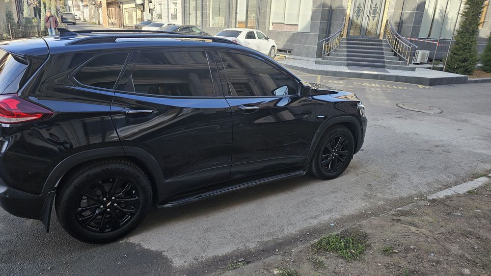 Tracker 2 LTZ+томний синий