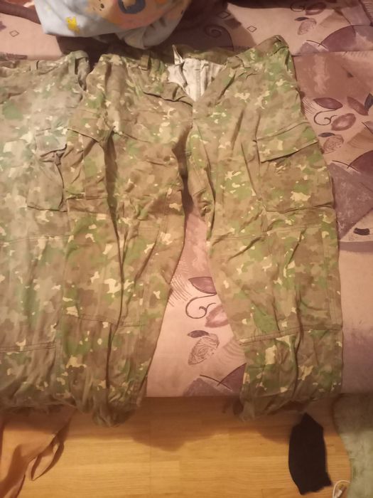 Ținută militara combat 2 perechi pantaloni+veston