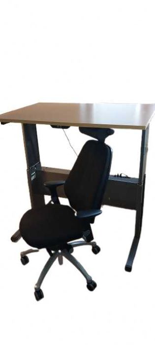 Set masa reglabila si scaun ergonomic refurbished + Cadou