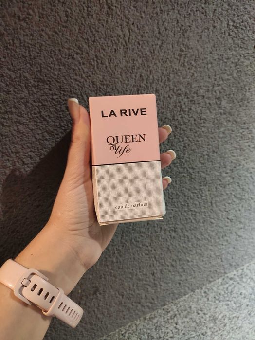 Дамски и мъжки парфюми LA RIVE