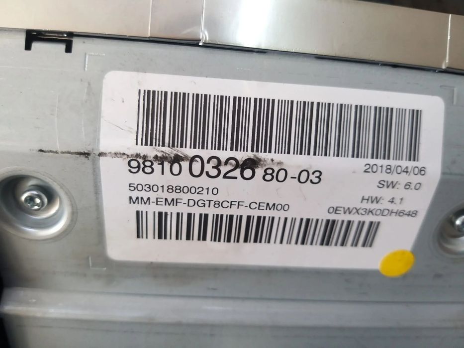 Display navigatie peugeot 3008 2 981003268003