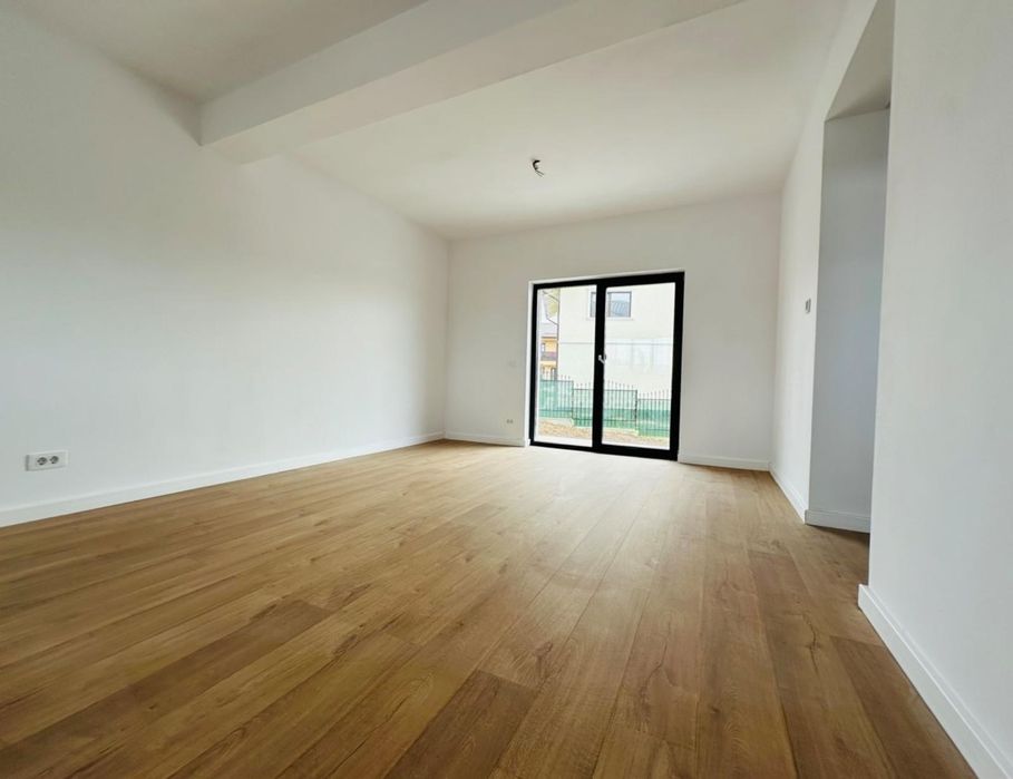 Casa INDIVIDUALA, cu GARAJ, teren 450 mp, Valea Adanca - Miroslava