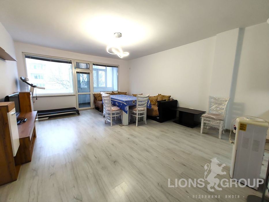 Дава се под наем Тристаен апартамент в Варна, Трошево - 110 кв.м за 747.66 € - Снимка #1