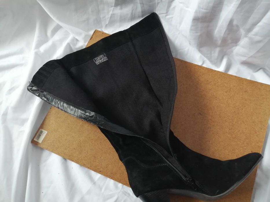 № 41 дамски ботуши естествен велур - с висок ток; марка Janet D.