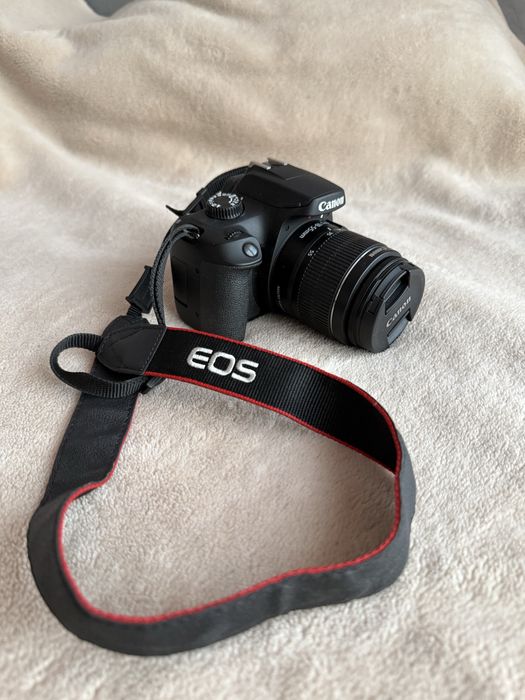Canon EOS 4000D + EFS 18-55mm