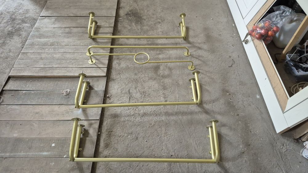 Вешалки настенные